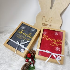 Siuvinėti rankšluosčiai Tėvams Kalėdoms