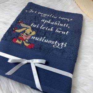 Siuvinėtas rankšluostis mėlynos spalvos