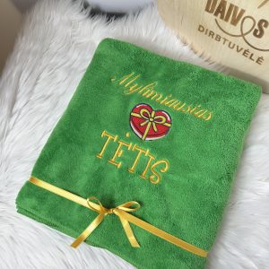 Siuvinėtas rankšluostis žalias